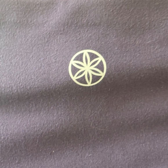 NWT Gaiam's “The OM fit” Mysterioso Purple Leggings - SIZE S - Picture 6 of 16